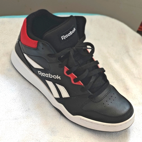 Reebok Men's Sneakers - Black, White and Red, size 9.5 - Picture 7 of 9